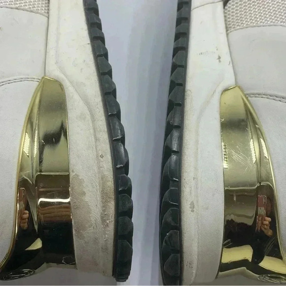 Louis Vuitton Calfskin Monogram Run Away Sneakers size 38 - Picture 15 of 15